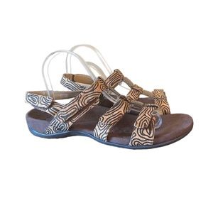 VIONIC Amber Brown Geometry Design Sandals SZ 11 Summer Comfortable Velcro